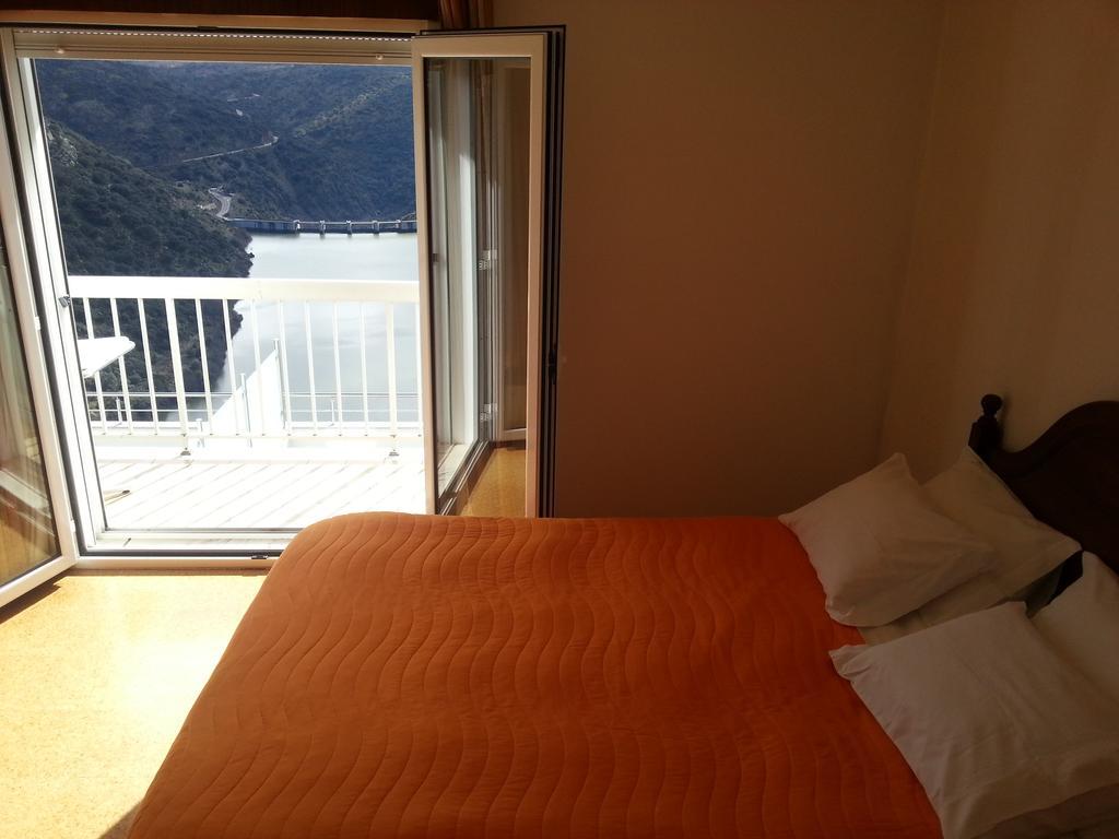 Pensao Vista Bela Hotel Miranda do Douro Quarto foto
